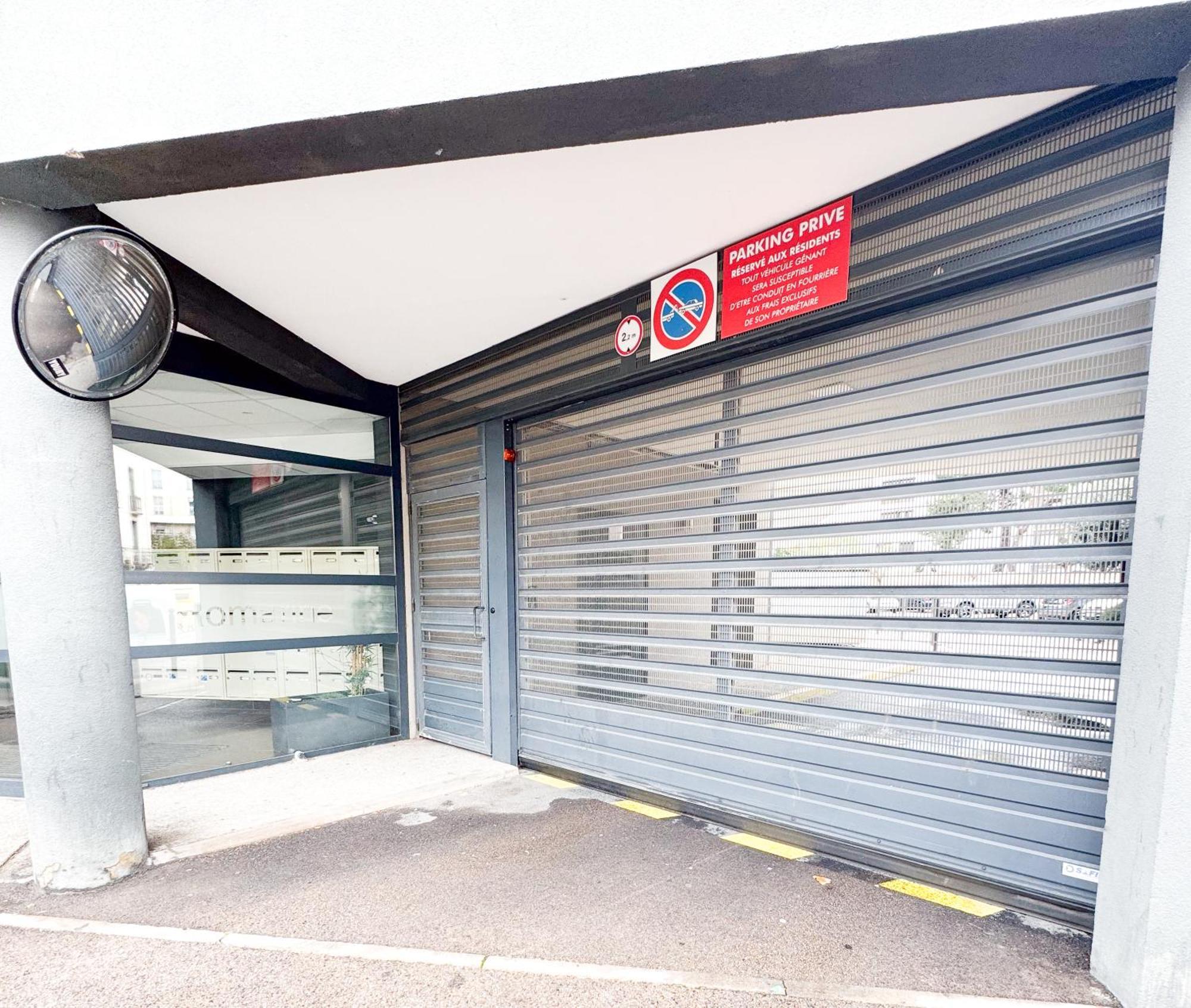 Bel Appartement Climatise & Parking Perpignan Exterior photo